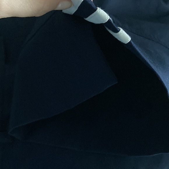 Like new Adidas Climacool, stretch, golf capris - Picture 9 of 11